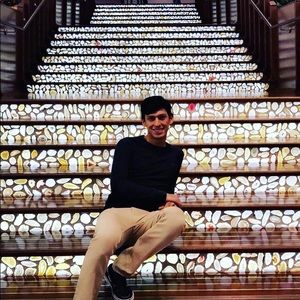 Meet your Posher, Robert